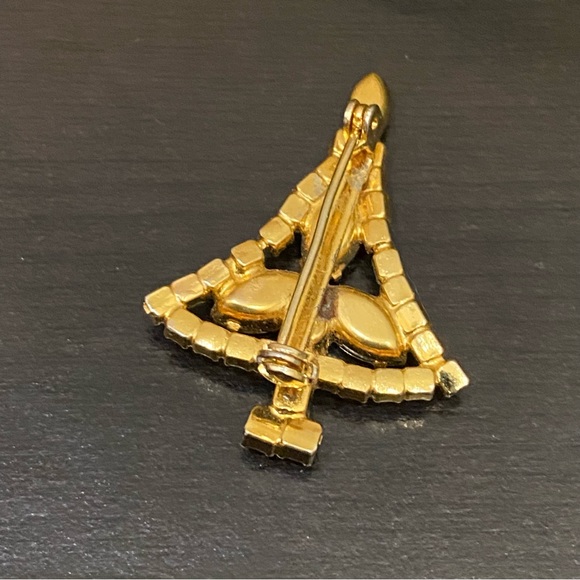 Vintage Glistening Red Green Crystal Rhinestone Festive Christmas Tree Brooch - Picture 5 of 10